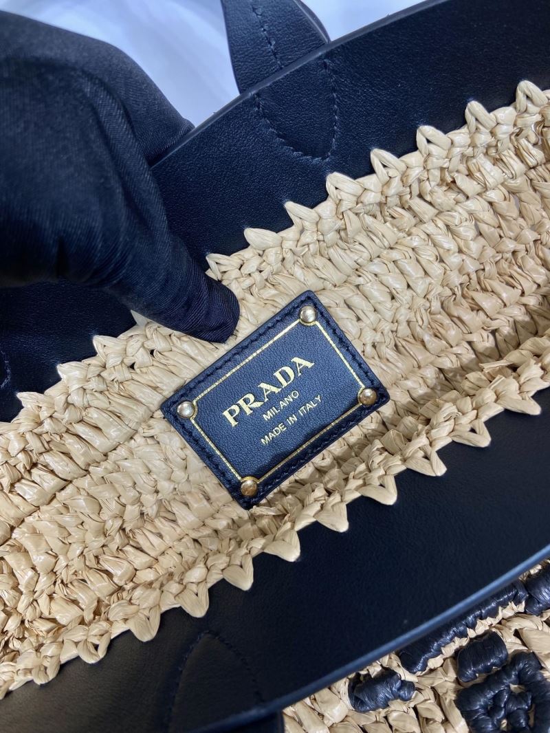 Pra*a tote bags